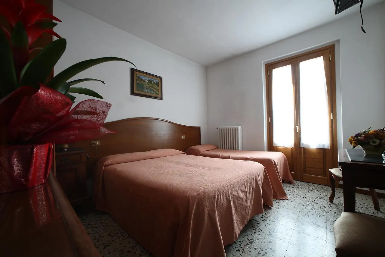 Albergo Ristorante Il Poggiolo Сан-Марчелло-Пистойезе